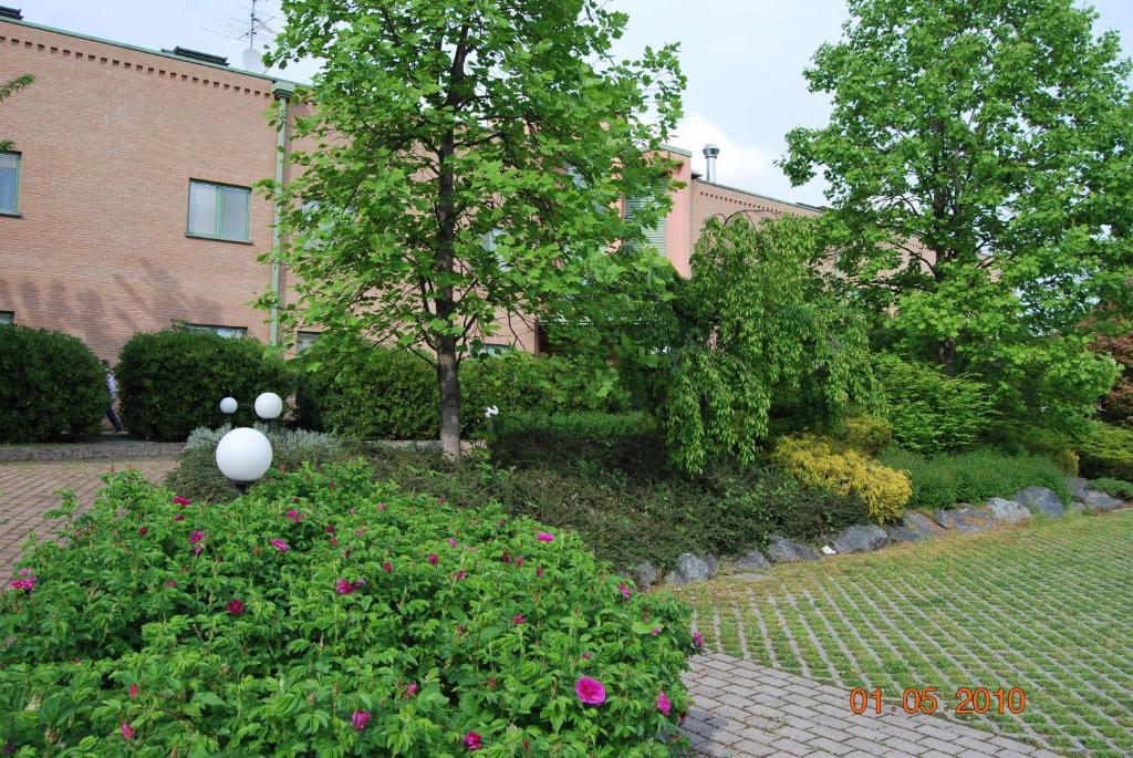 Отель Vecchia Brianza Севезо Номер фото